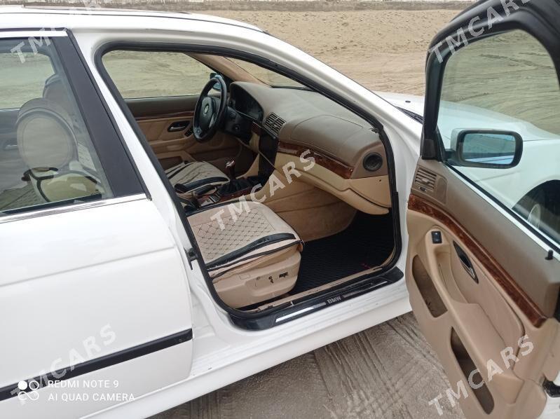 BMW 528 2003 - 65 000 TMT - Esenguly - img 2