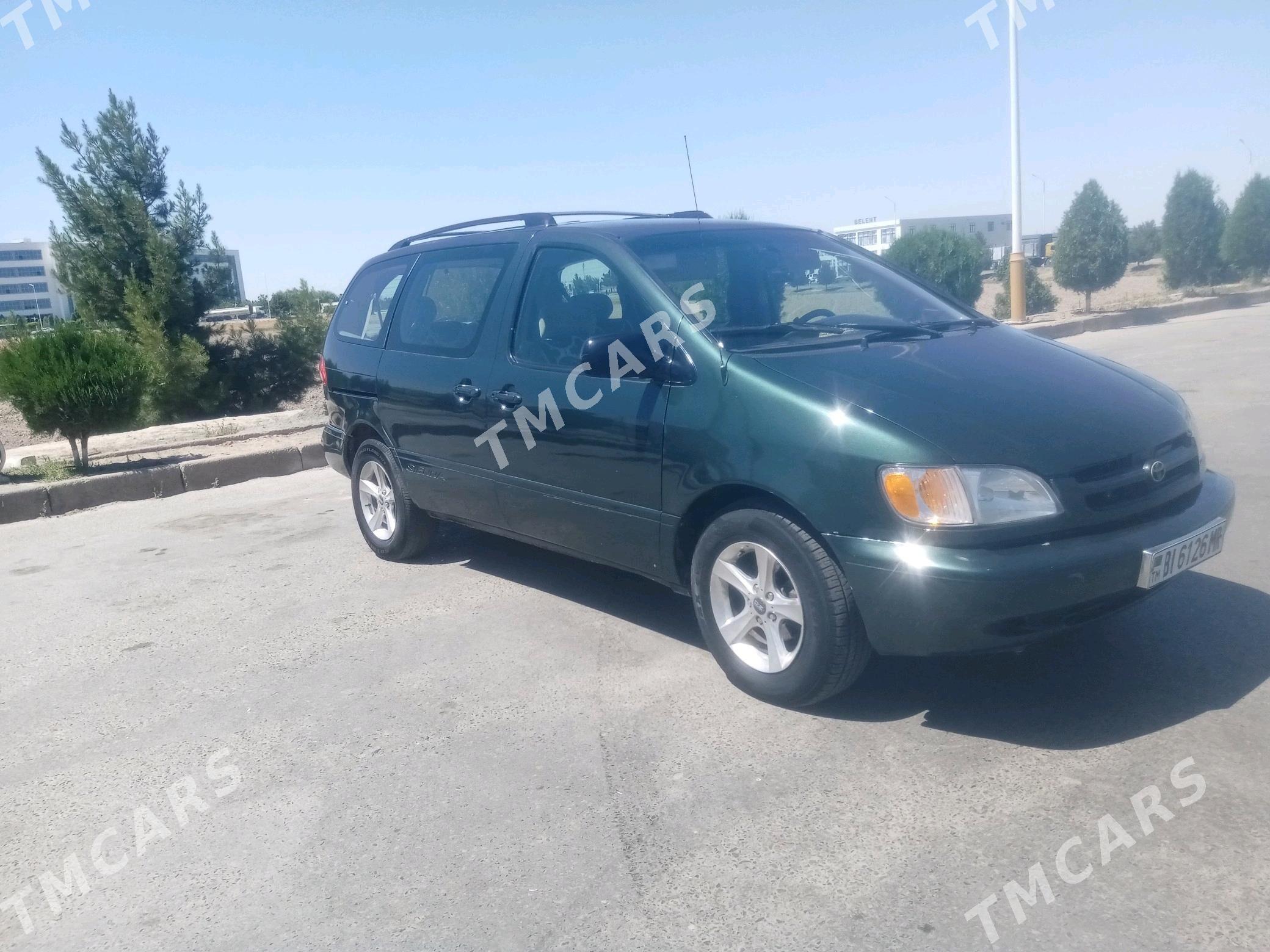 Toyota Sienna 2000 - 140 000 TMT - Türkmengala - img 2