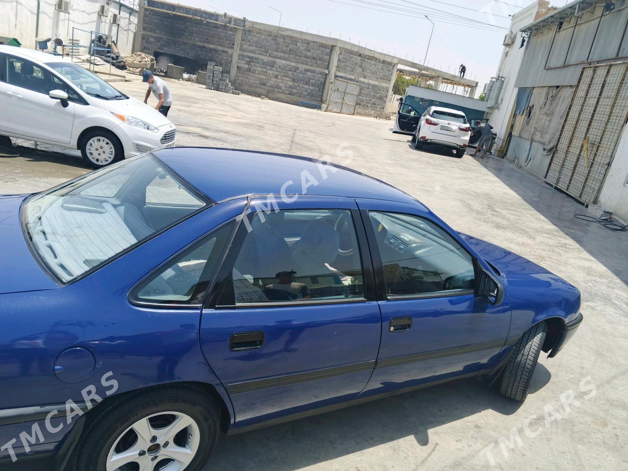 Opel Vectra 1991 - 30 000 TMT - Mary - img 5