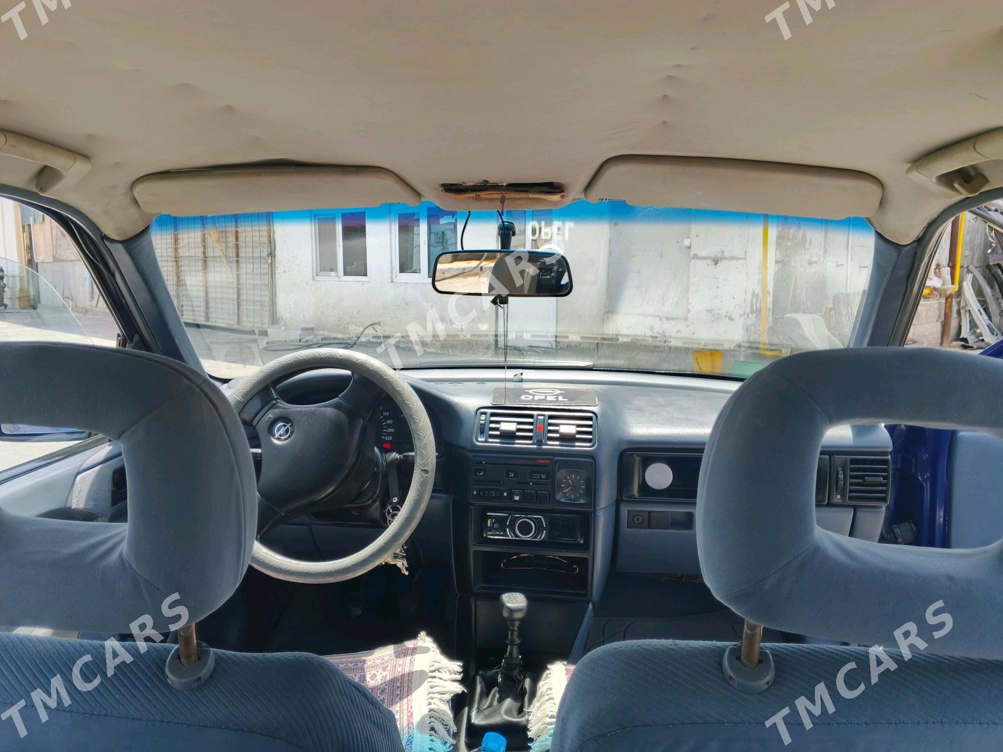 Opel Vectra 1991 - 30 000 TMT - Mary - img 7