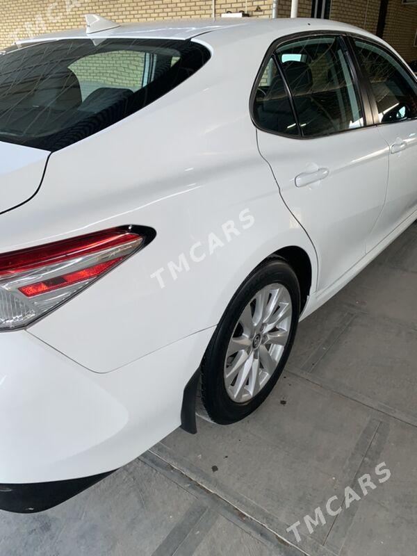 Toyota Camry 2019 - 290 000 TMT - Мары - img 2