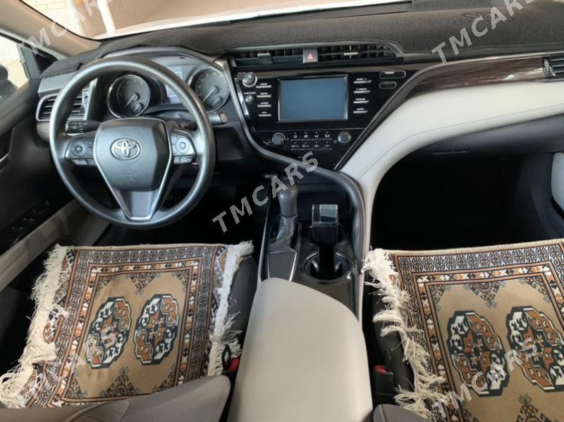 Toyota Camry 2019 - 290 000 TMT - Мары - img 6