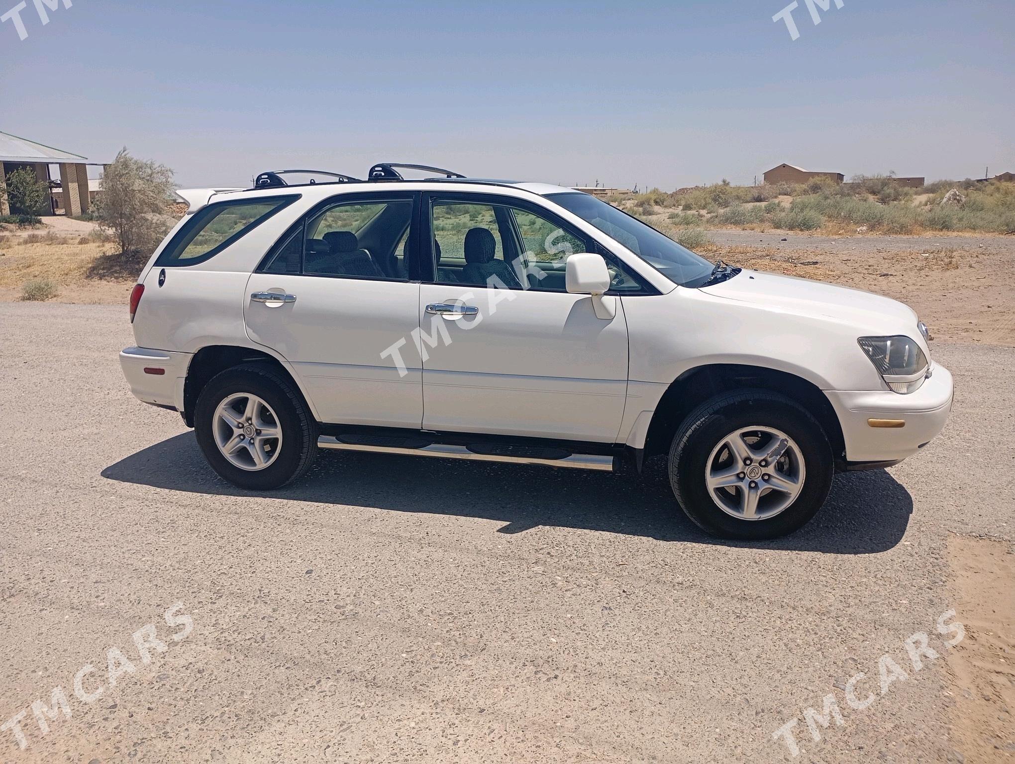 Lexus RX 300 2000 - 140 000 TMT - Халач - img 5