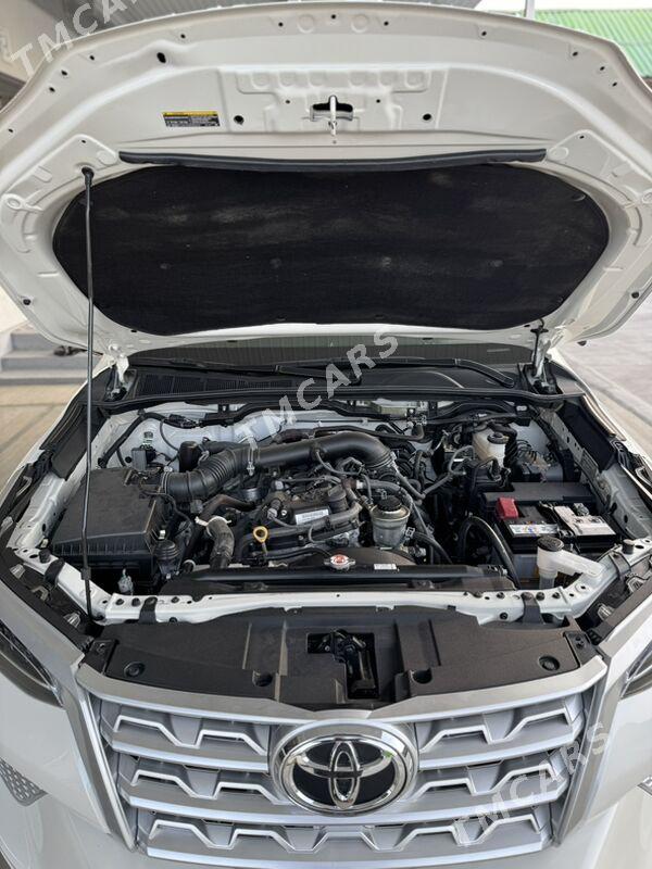 Toyota Fortuner 2021 - 625 000 TMT - Ашхабад - img 3