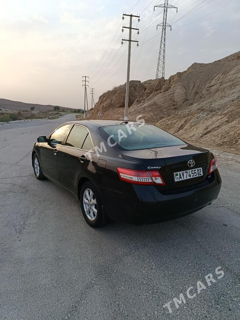 Toyota Camry 2010 - 180 000 TMT - Гызыларбат - img 5