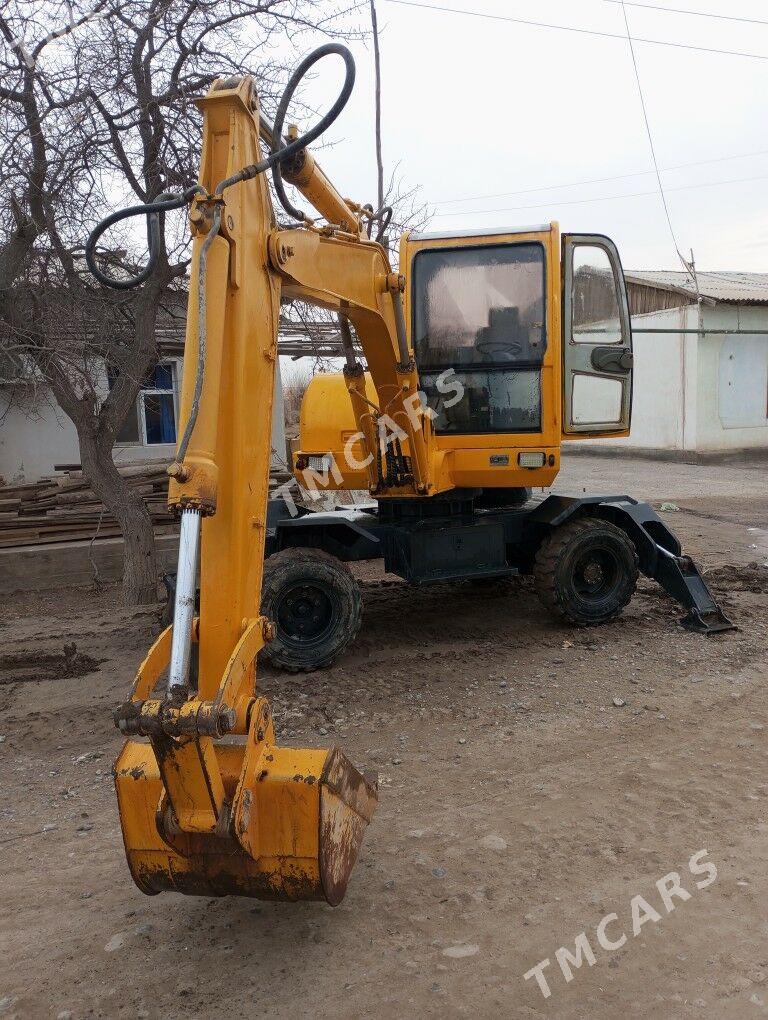 XCMG LW300F 2010 - 300 000 TMT - Дянев - img 6