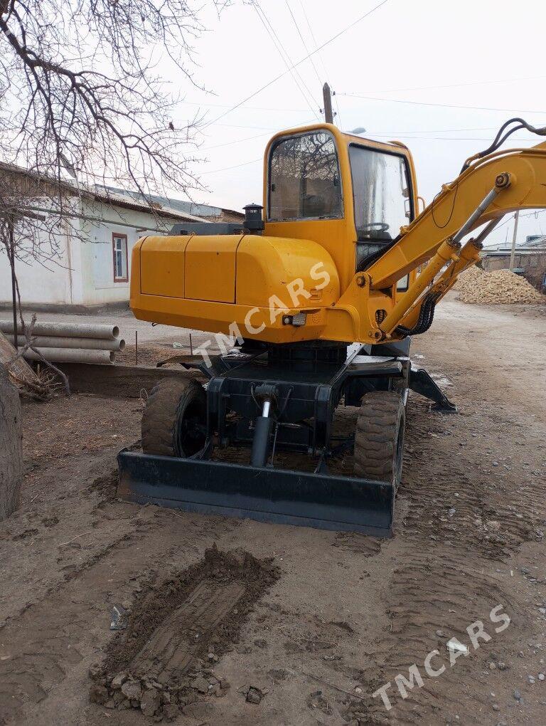 XCMG LW300F 2010 - 300 000 TMT - Дянев - img 2