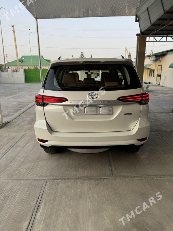 Toyota Fortuner 2021 - 625 000 TMT - Ашхабад - img 9