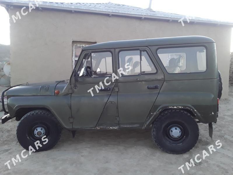 UAZ 469 2002 - 50 000 TMT - Бахарден - img 2