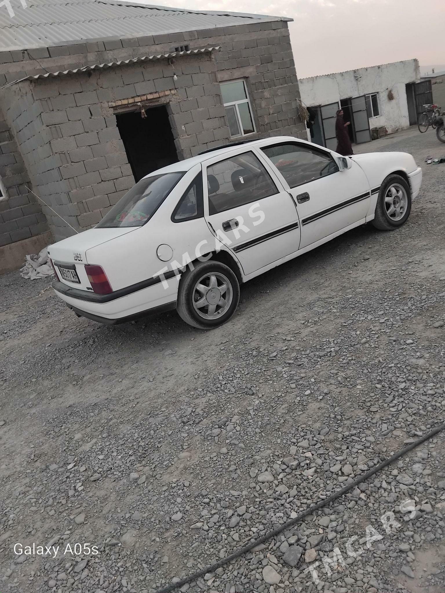 Opel Vectra 1991 - 28 000 TMT - Бахарден - img 3