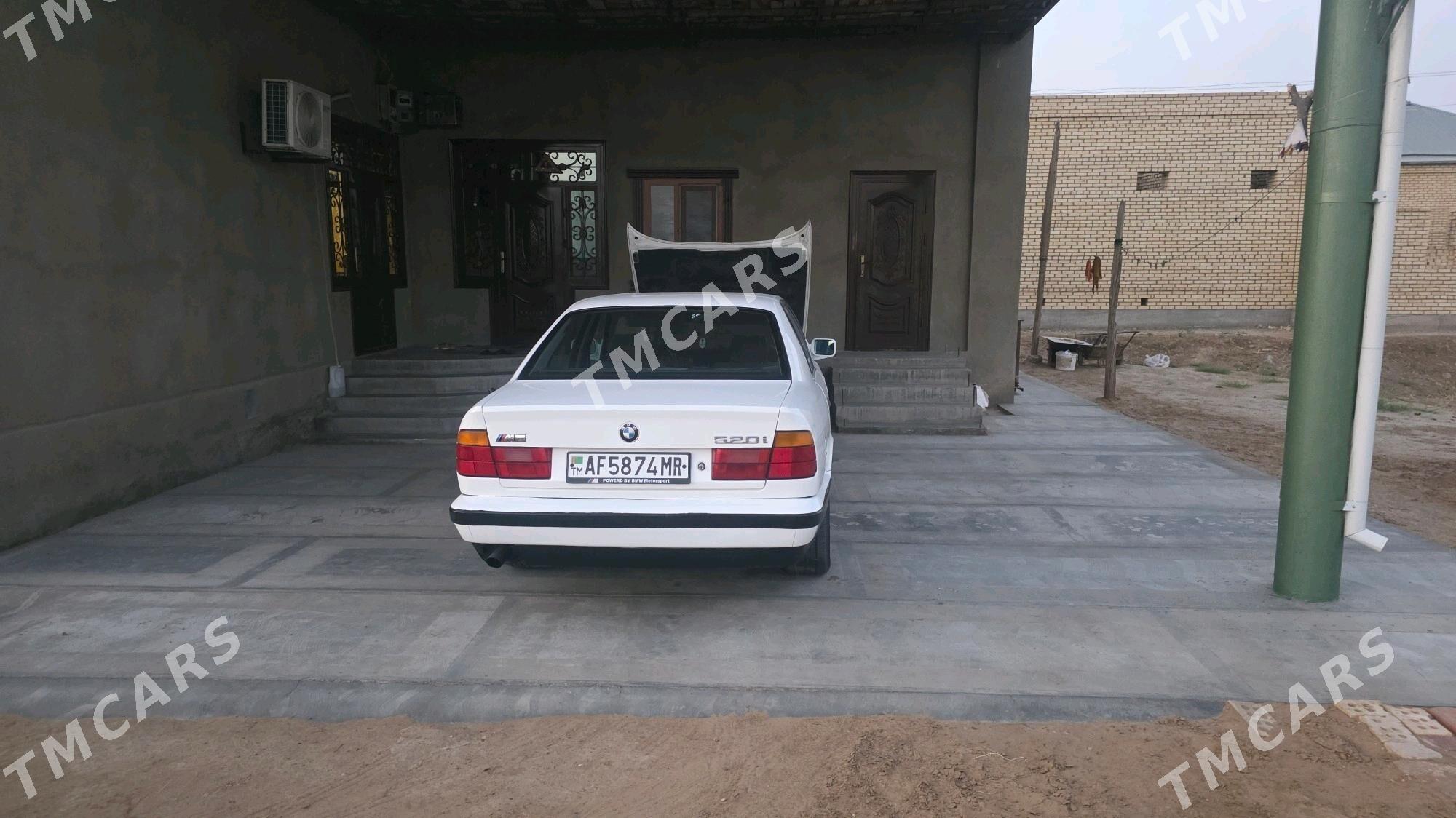 BMW 520 1990 - 50 000 TMT - Мары - img 6