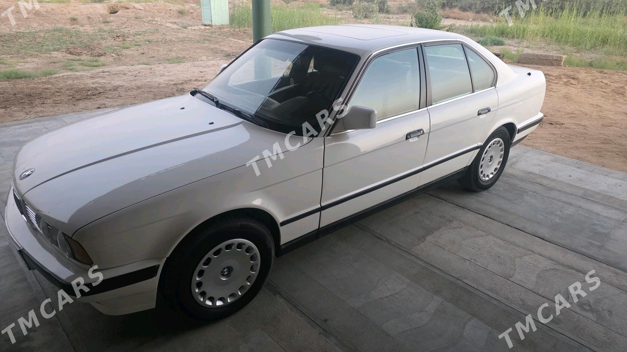 BMW 520 1990 - 50 000 TMT - Мары - img 2