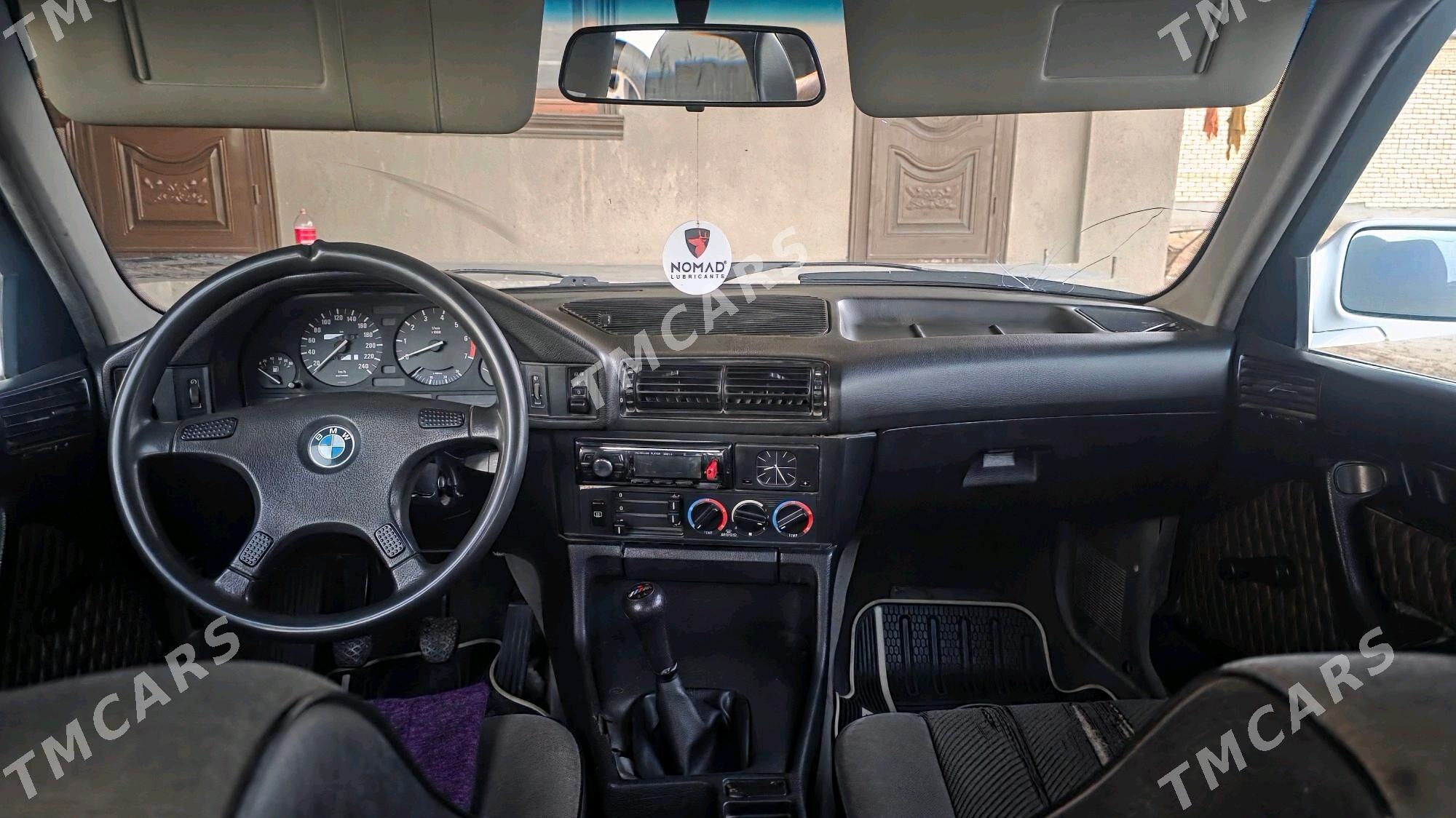 BMW 520 1990 - 50 000 TMT - Мары - img 3