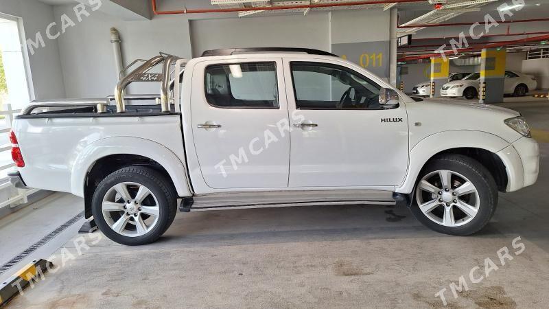 Toyota Hilux 2010 - 260 000 TMT - Aşgabat - img 3