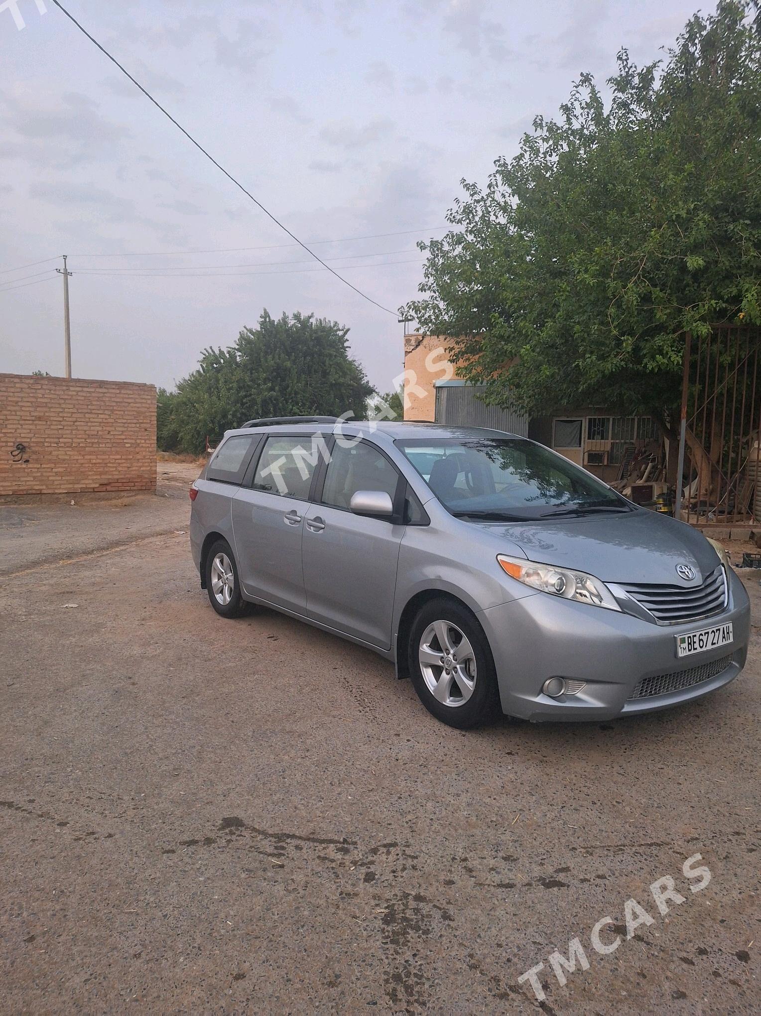 Toyota Sienna 2015 - 339 000 TMT - Bäherden - img 3