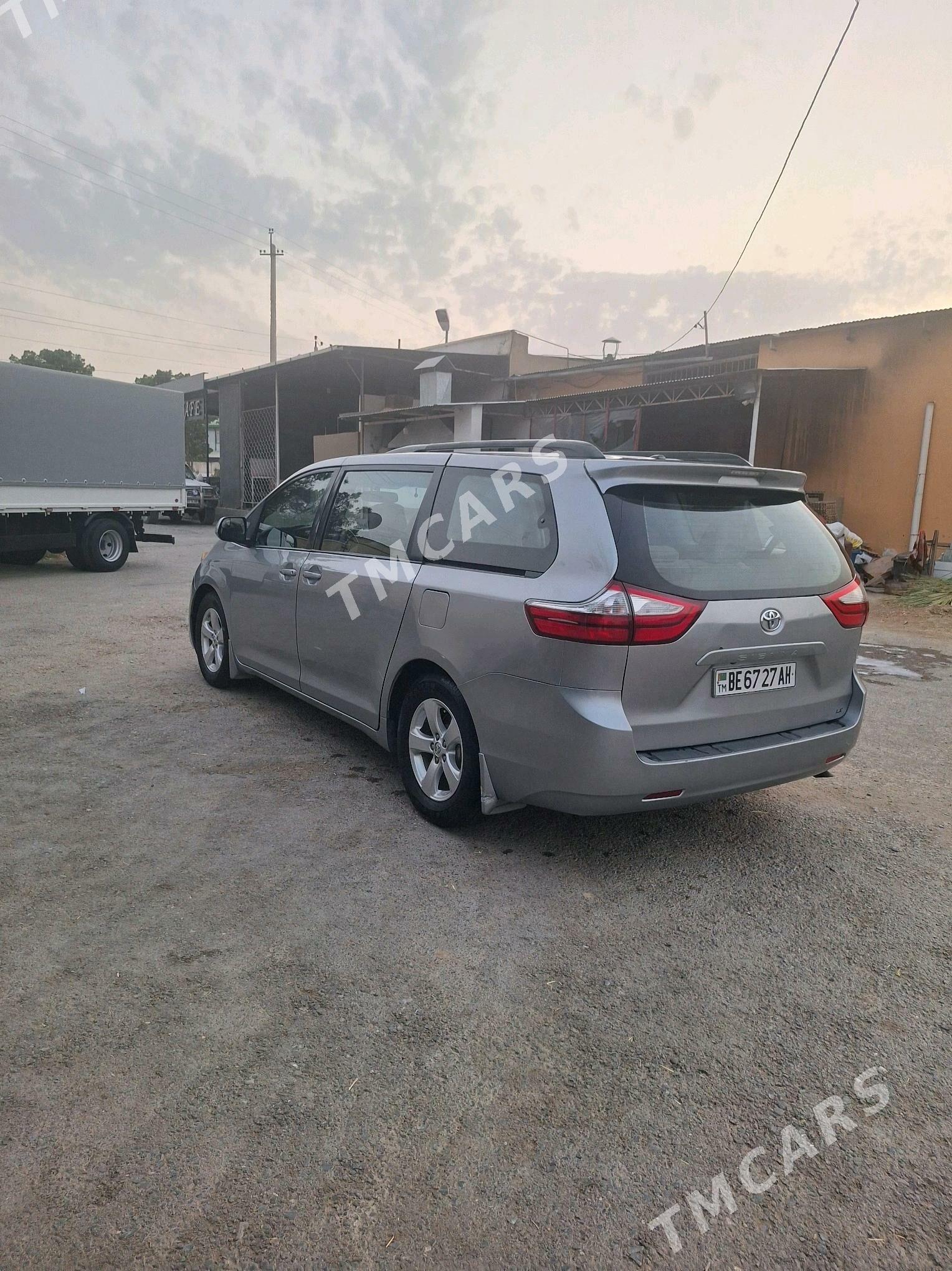 Toyota Sienna 2015 - 339 000 TMT - Bäherden - img 5