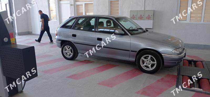 Opel Astra 1991 - 40 000 TMT - Тагтабазар - img 2