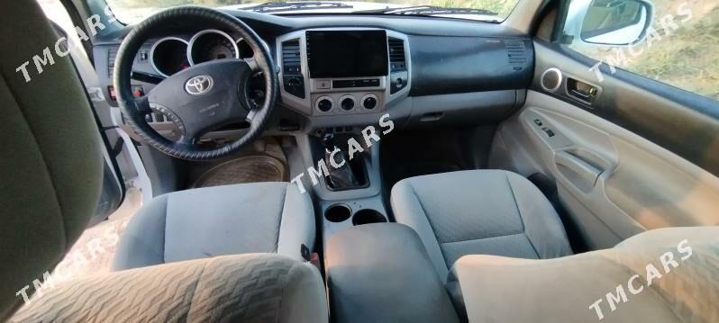 Toyota Tacoma 2010 - 240 000 TMT - Чарджоу - img 4