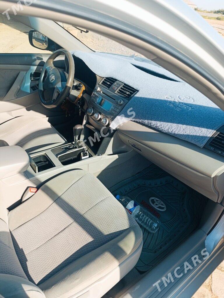 Toyota Camry 2011 - 180 000 TMT - Türkmengala - img 3