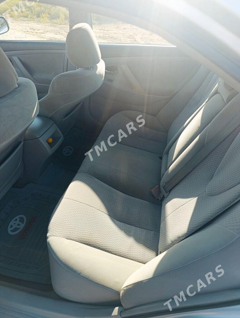 Toyota Camry 2011 - 180 000 TMT - Türkmengala - img 2