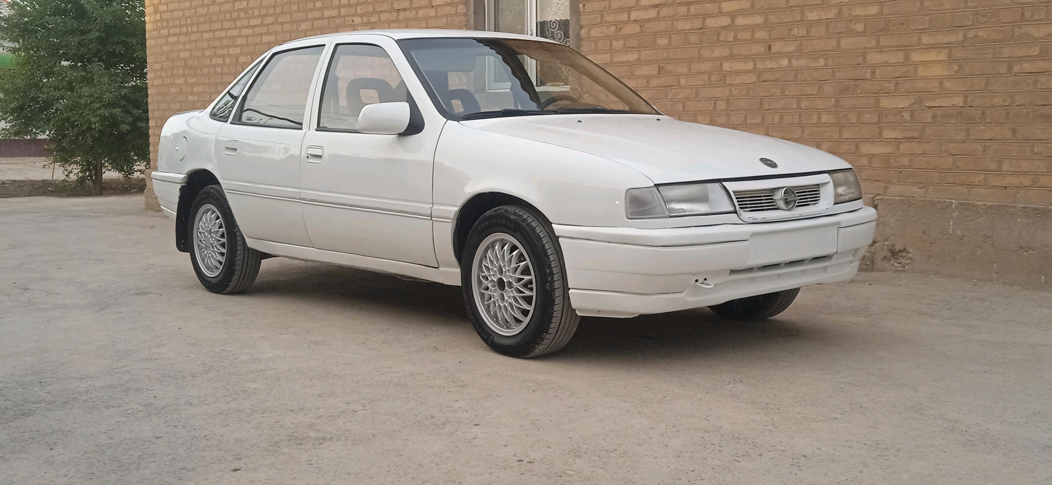 Opel Vectra 1991 - 25 000 TMT - Теджен - img 3