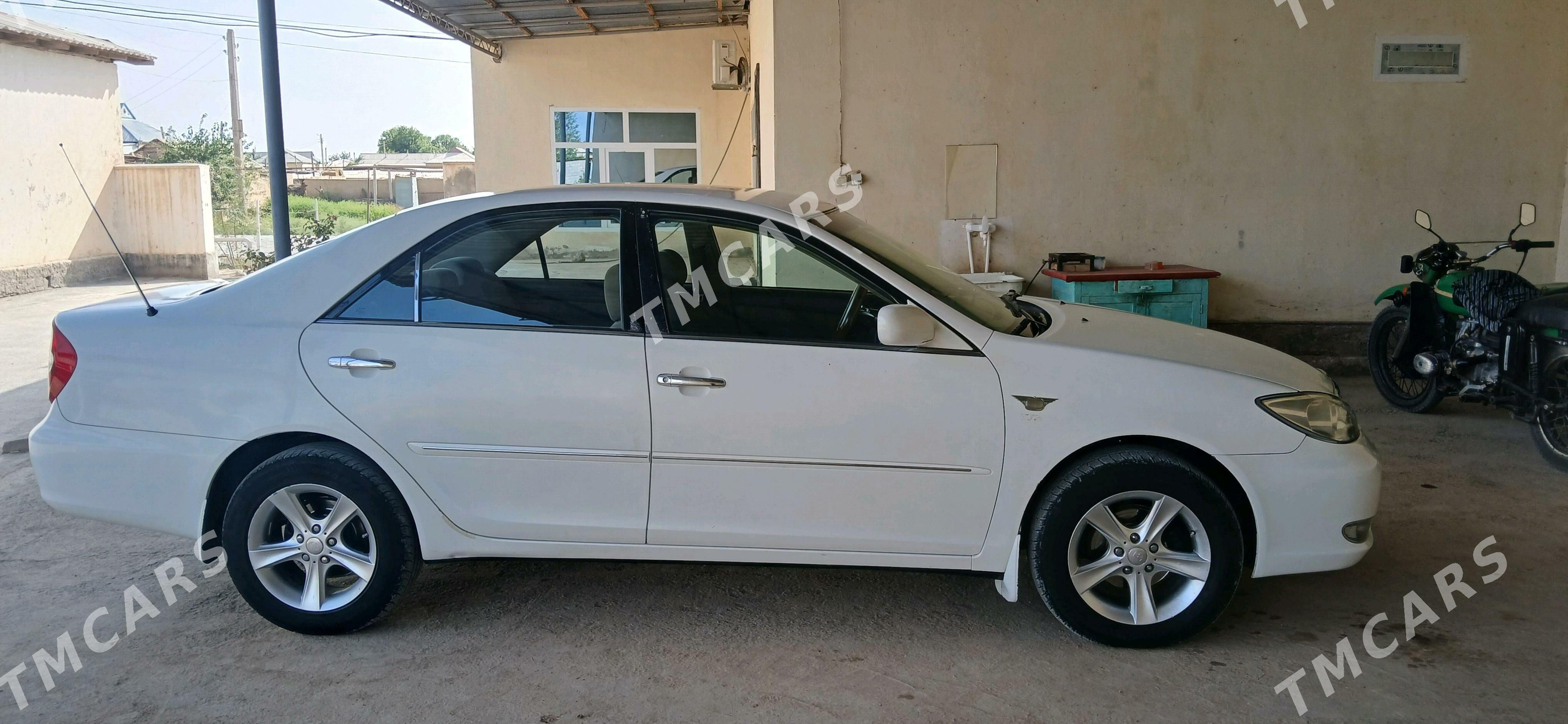 Toyota Camry 2003 - 125 000 TMT - Babadaýhan - img 5