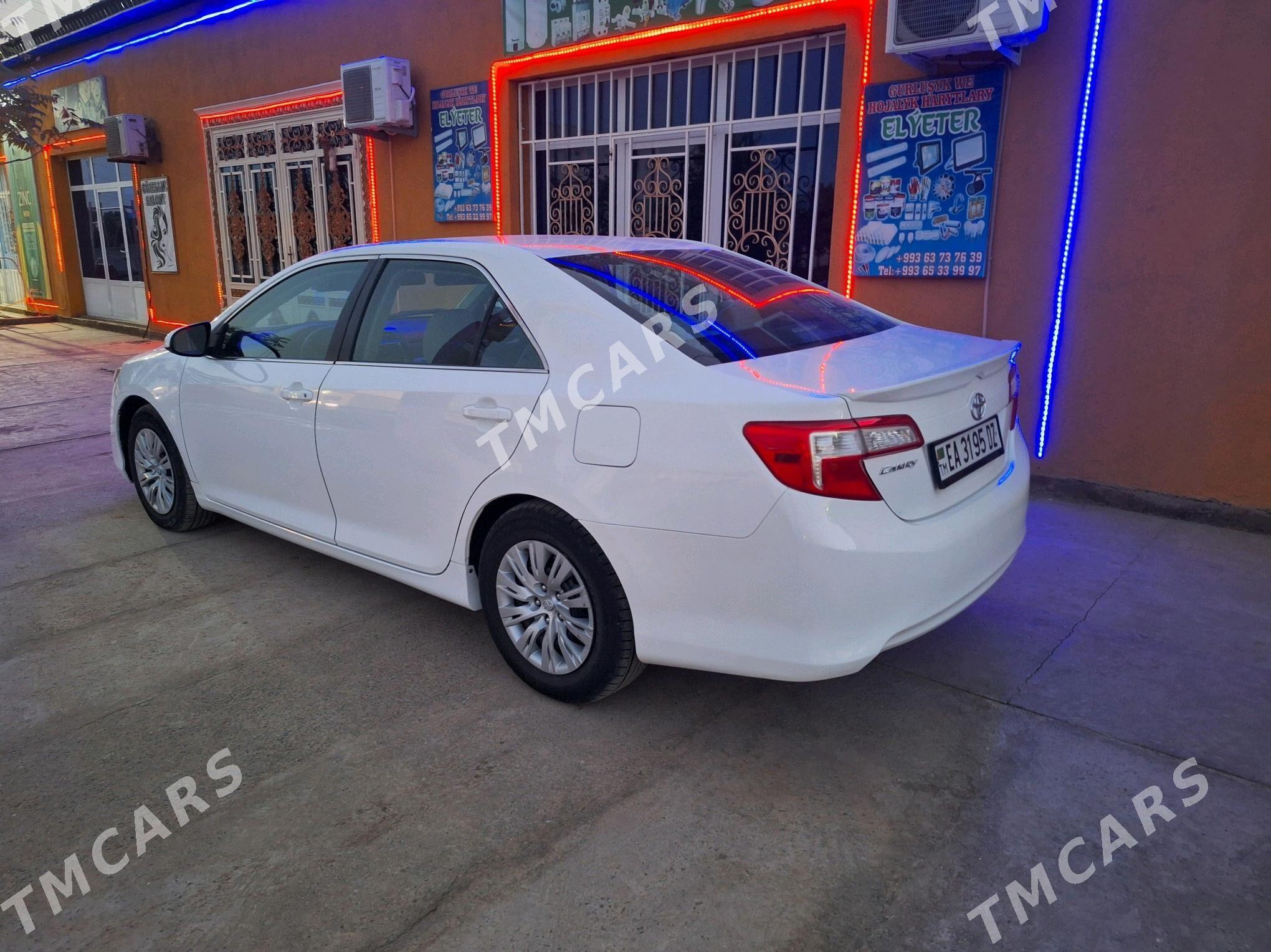 Toyota Camry 2013 - 240 000 TMT - Кёнеургенч - img 2