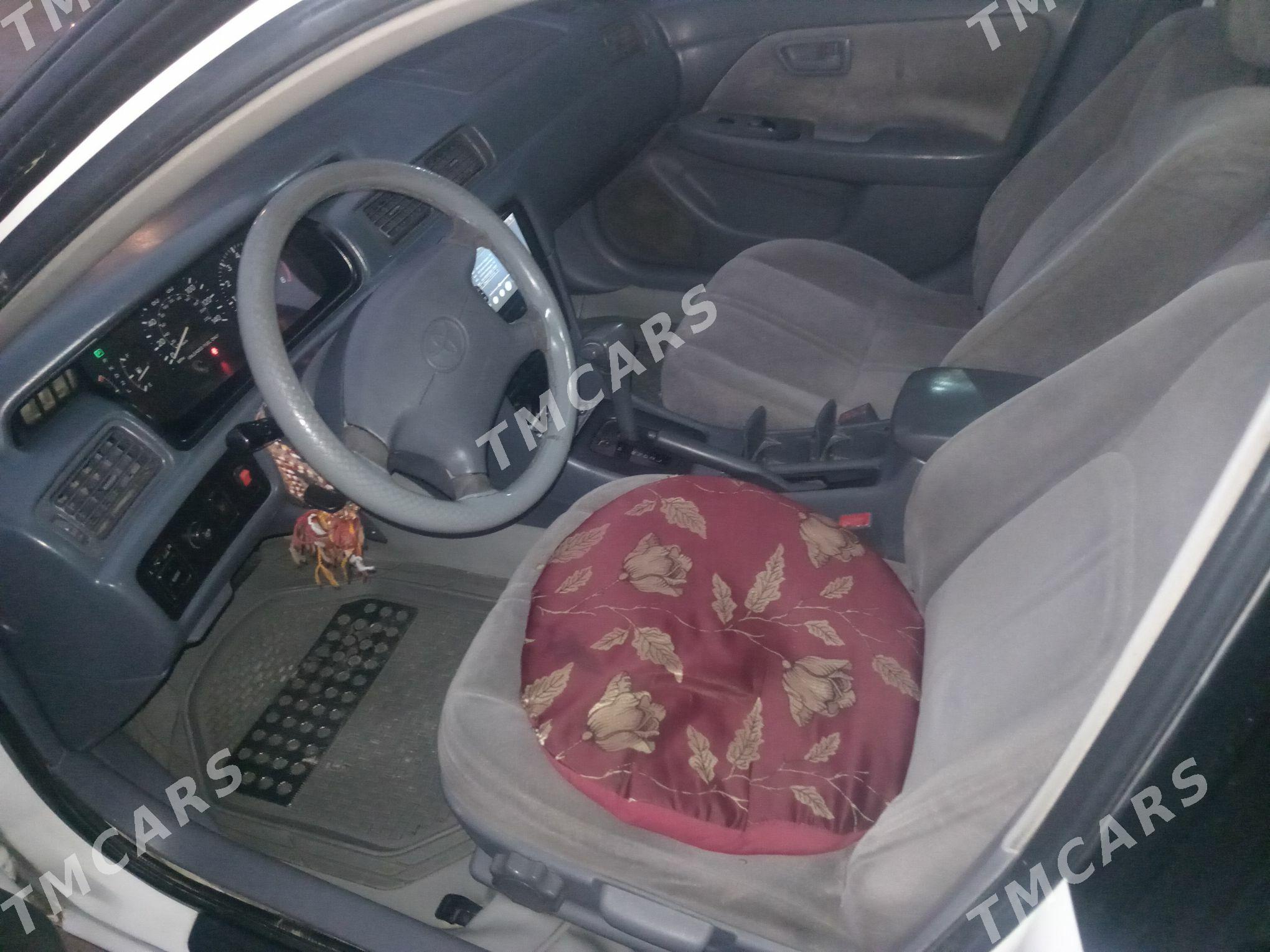 Toyota Camry 1999 - 115 000 TMT - Bäherden - img 5
