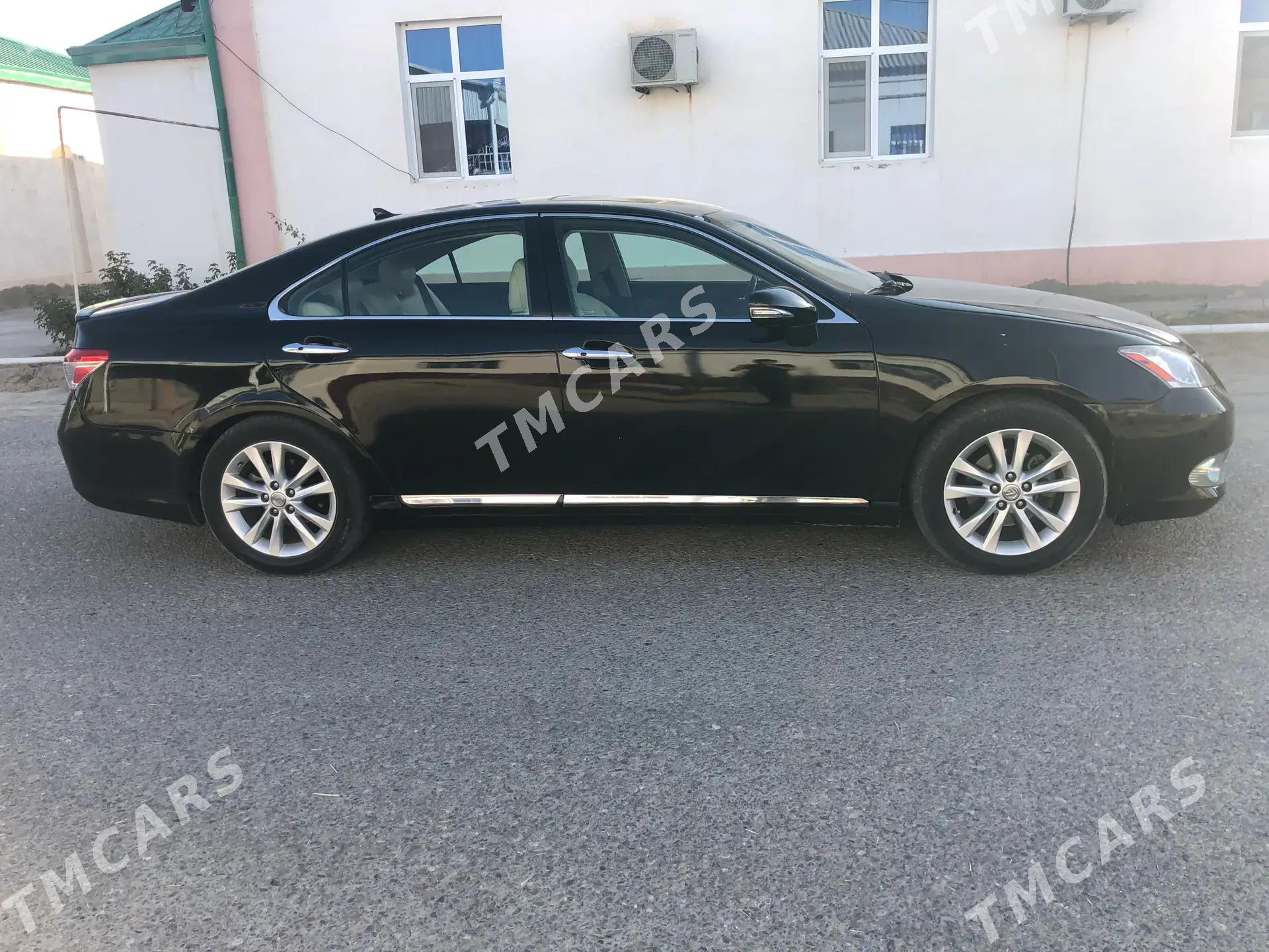 Lexus ES 350 2012 - 250 000 TMT - Байрамали - img 9