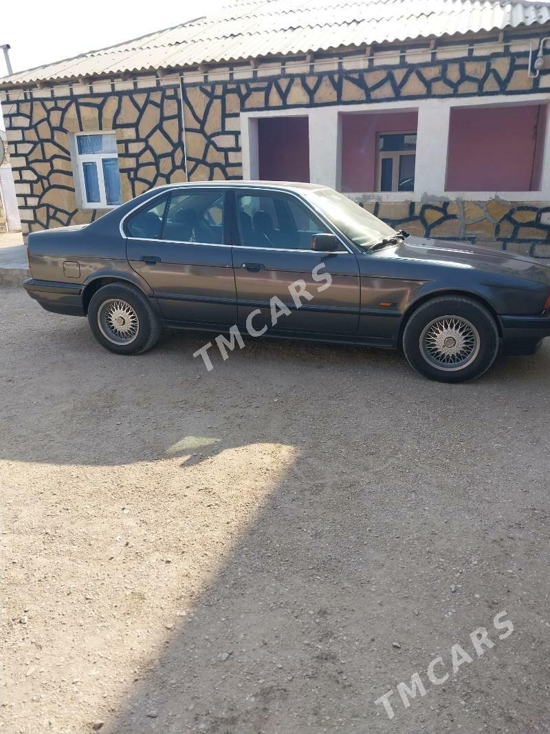 BMW 525 1991 - 59 000 TMT - Гумдаг - img 3