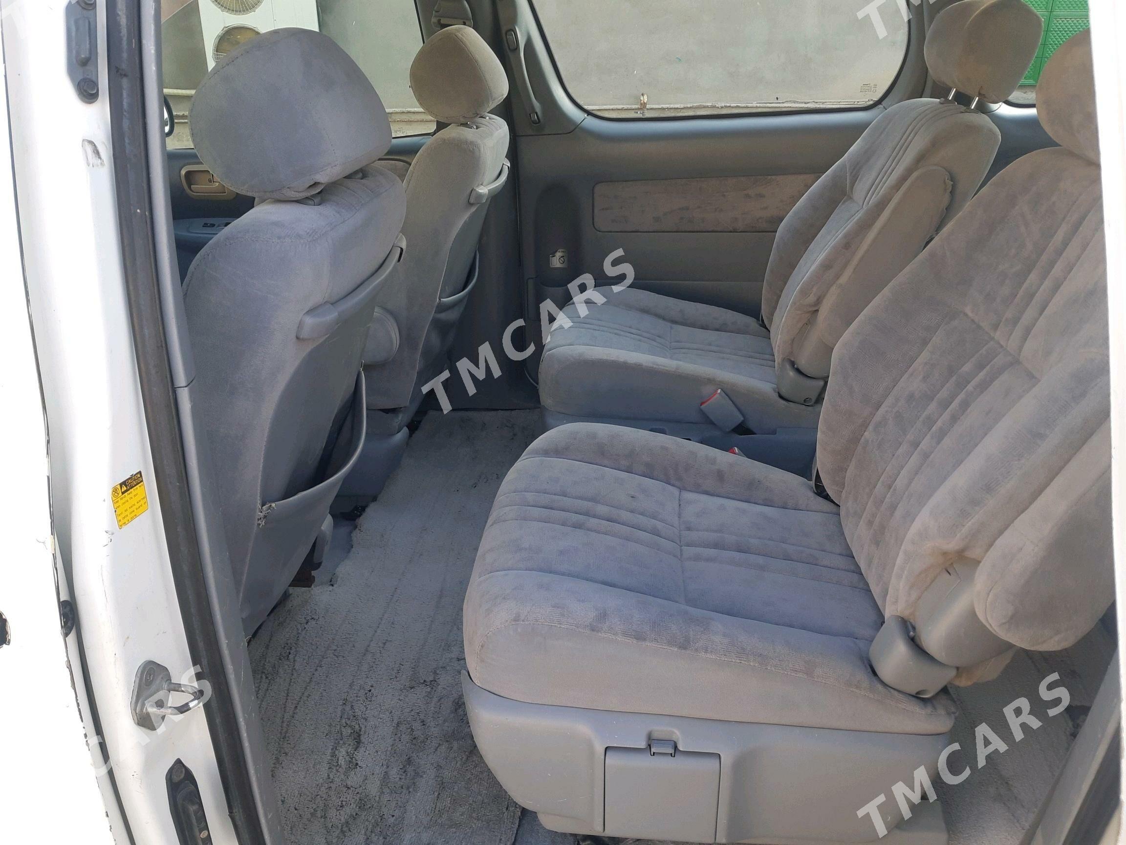 Toyota Sienna 2001 - 115 000 TMT - Мары - img 3