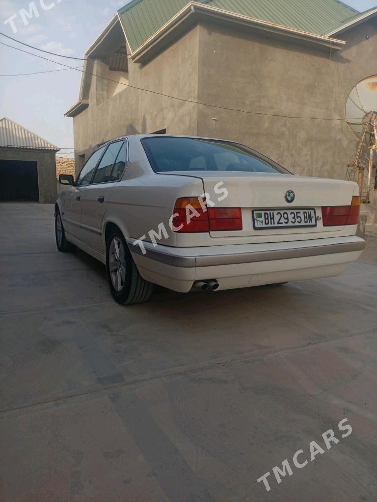 BMW 525 1989 - 65 000 TMT - Gumdag - img 3