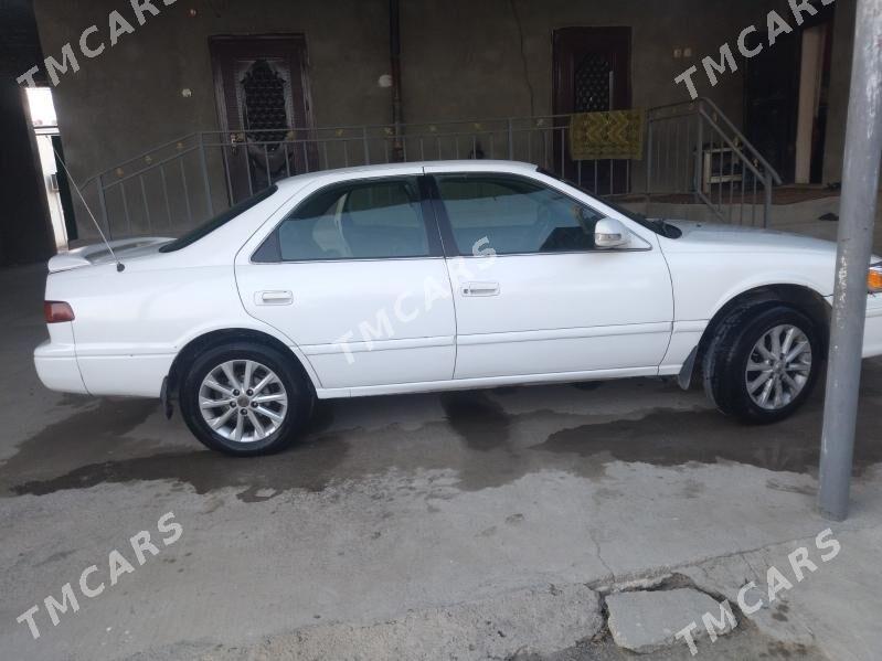 Toyota Camry 1998 - 110 000 TMT - Койтендаг - img 3