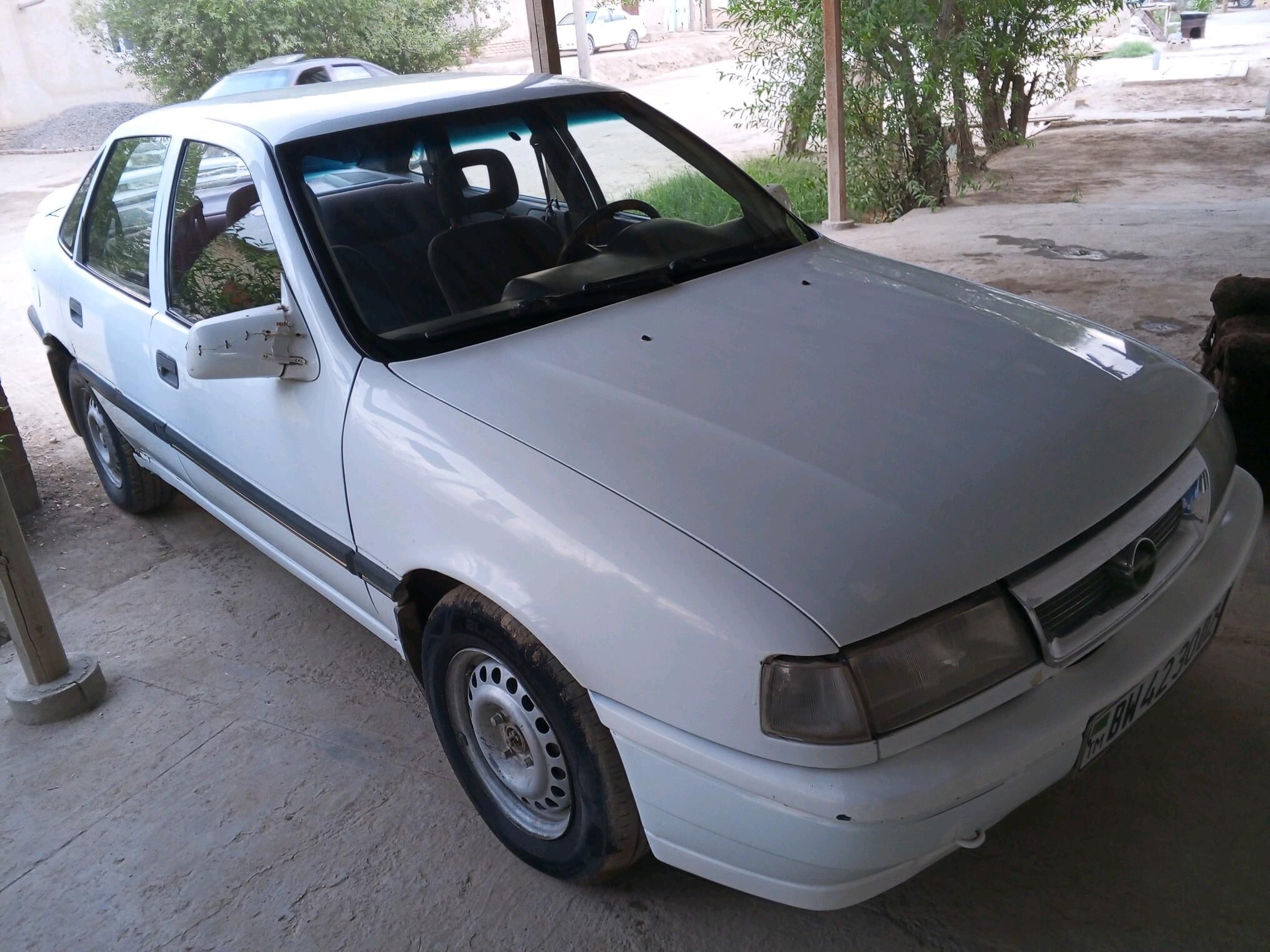 Opel Vectra 1992 - 30 000 TMT - Gurbansoltan Eje - img 1