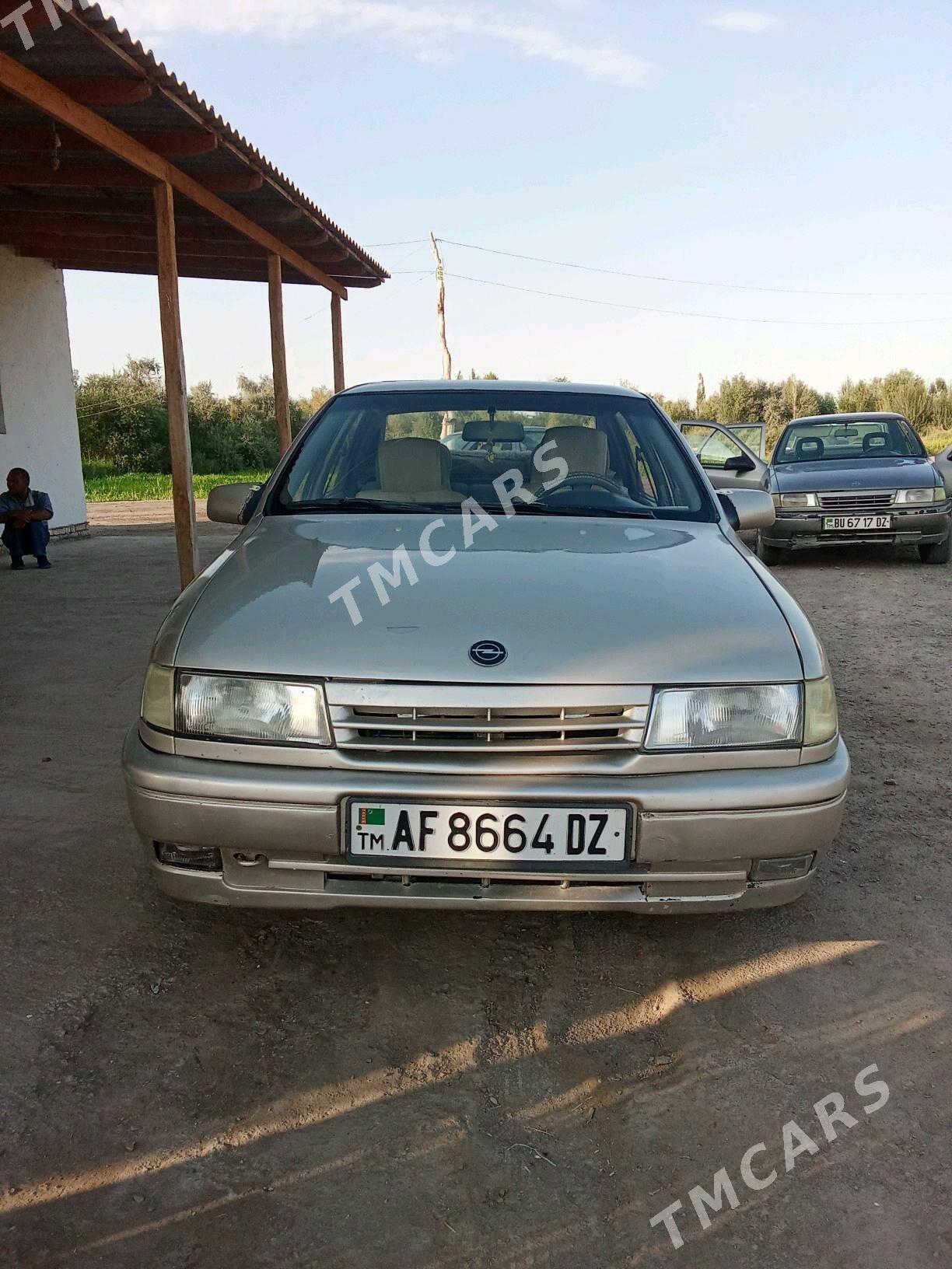 Opel Vectra 1992 - 40 000 TMT - Gubadag - img 5