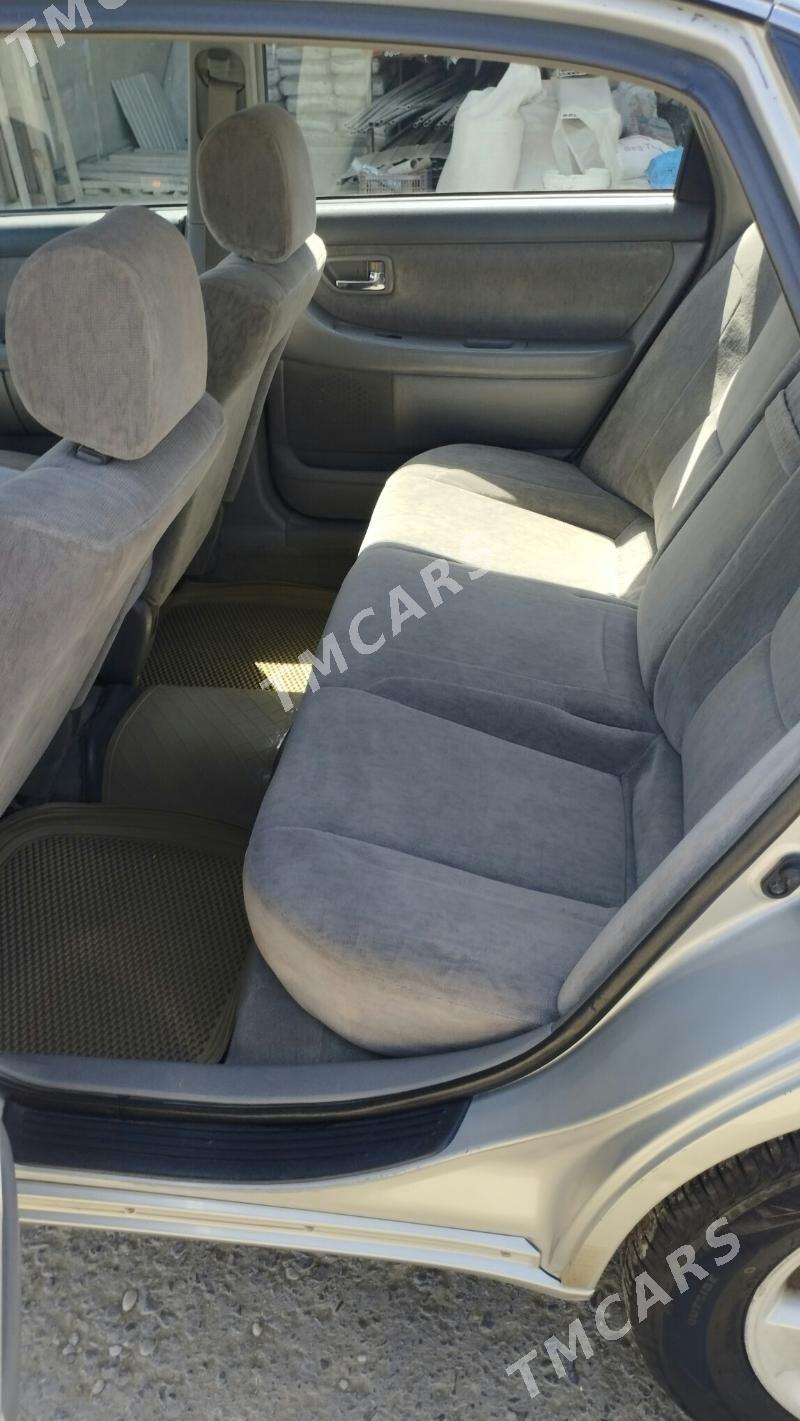 Toyota Avalon 2001 - 220 000 TMT - Тагтабазар - img 5