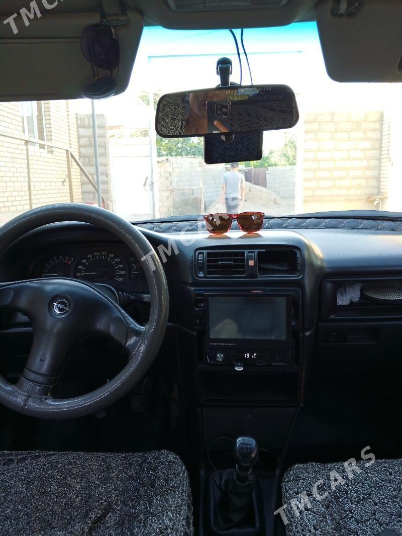 Opel Vectra 1993 - 40 000 TMT - Magtymguly - img 2