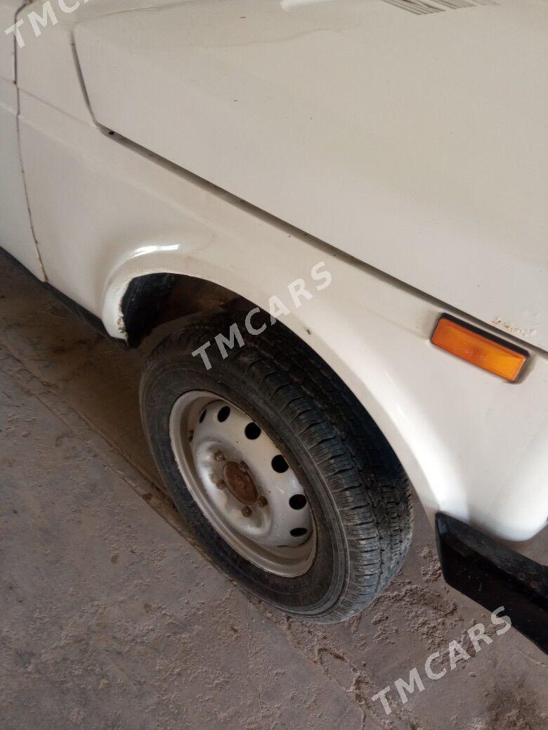 Lada Niva 1984 - 25 000 TMT - Халач - img 2