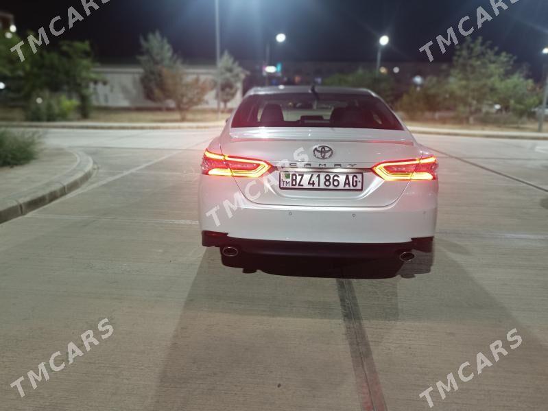 Toyota Camry 2018 - 430 000 TMT - Aşgabat - img 10