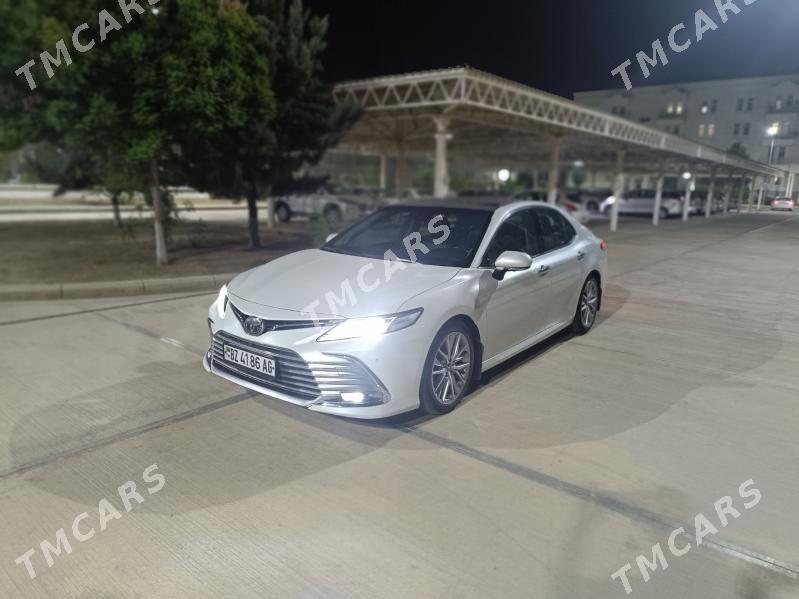 Toyota Camry 2018 - 430 000 TMT - Aşgabat - img 9