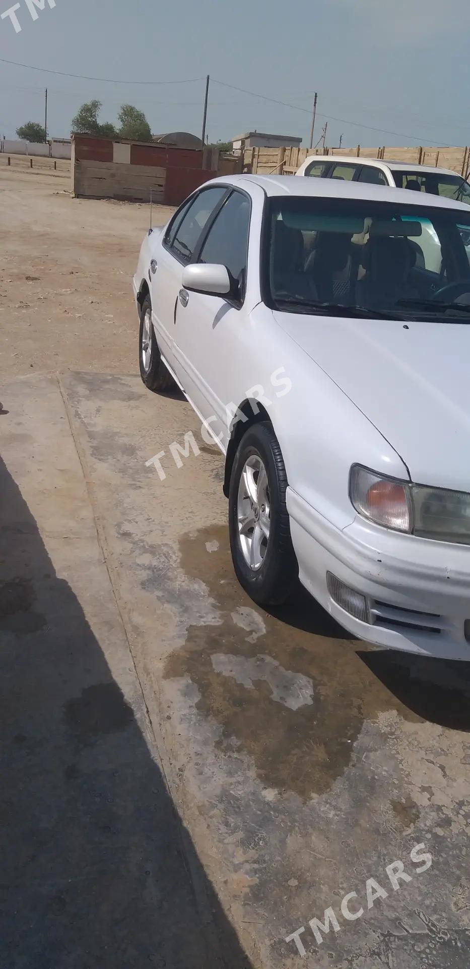 Nissan Cefiro 1996 - 50 000 TMT - Эсенгулы - img 4