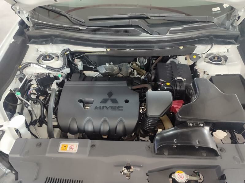 Mitsubishi Outlander 2023 - 300 000 TMT - Tejen - img 8