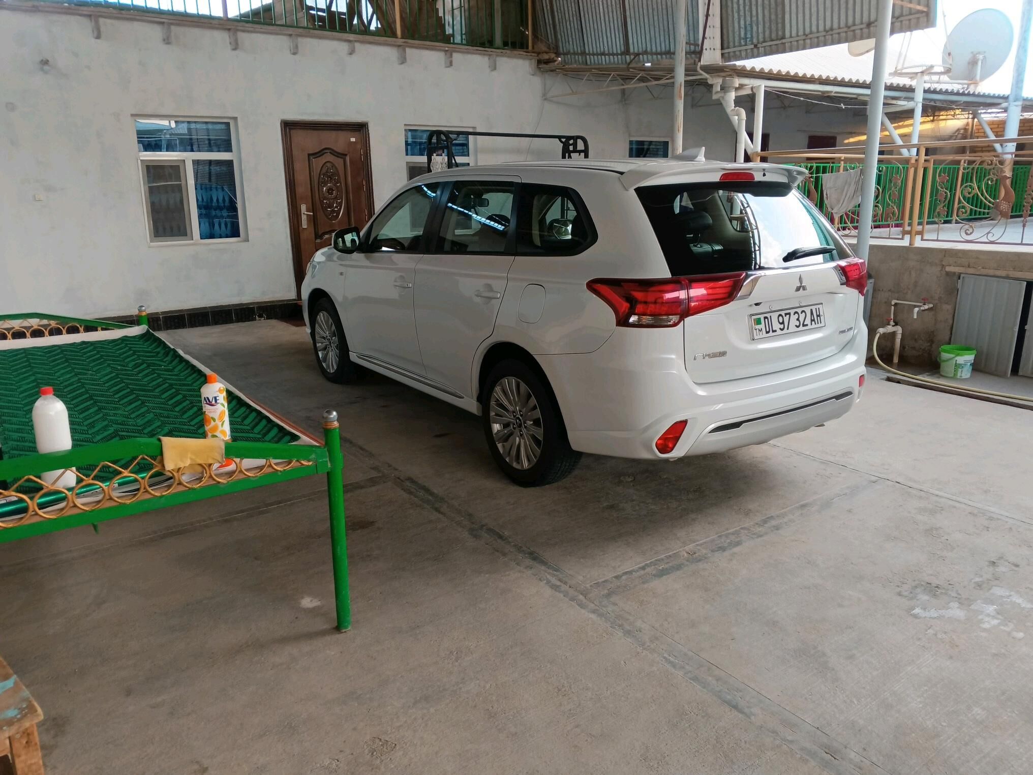 Mitsubishi Outlander 2023 - 300 000 TMT - Tejen - img 10