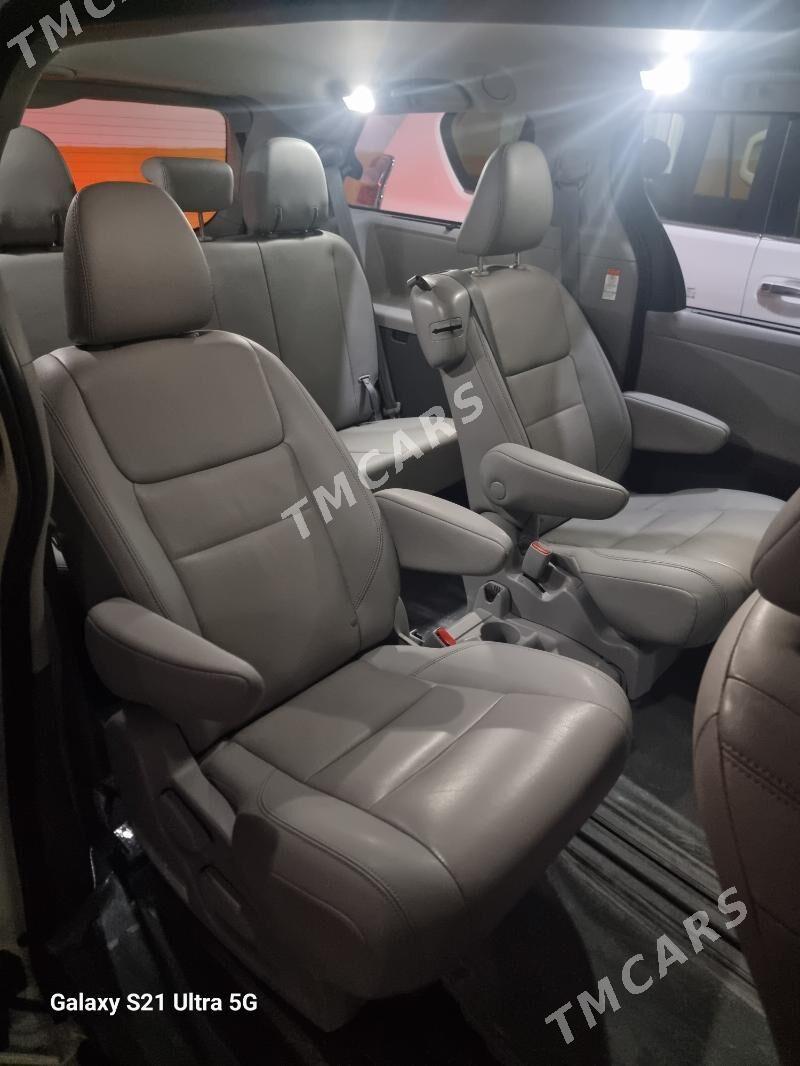 Toyota Sienna 2020 - 470 000 TMT - Aşgabat - img 3