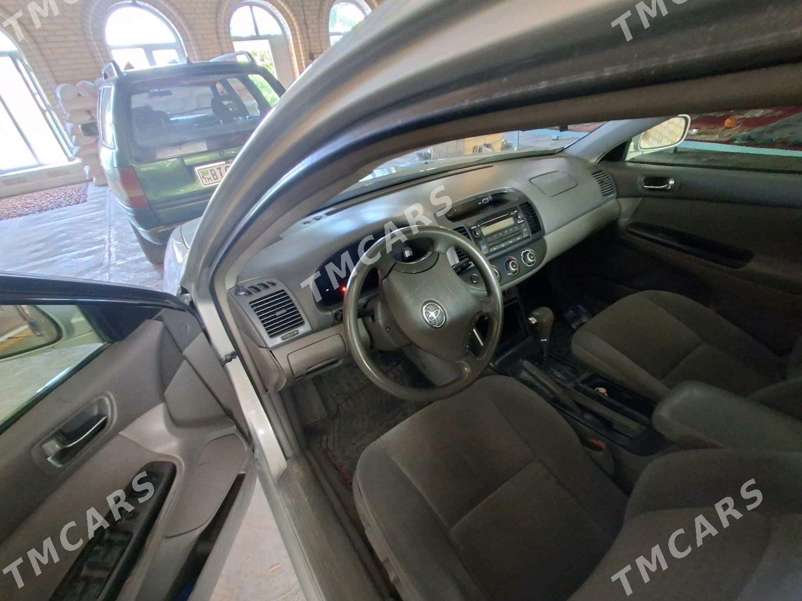 Toyota Camry 2004 - 140 000 TMT - Dänew - img 2