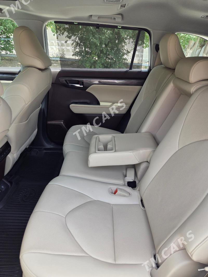 Toyota Highlander 2021 - 690 000 TMT - Aşgabat - img 3