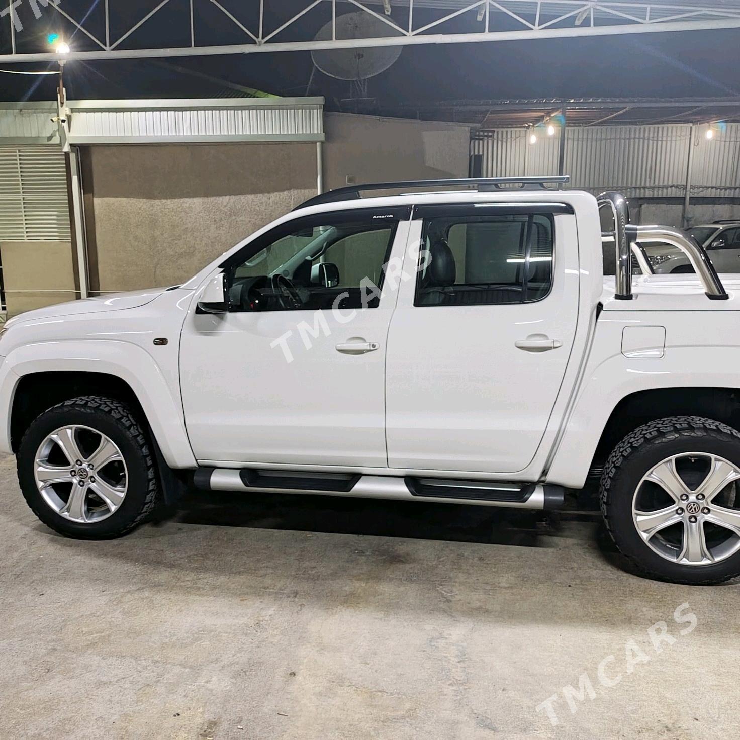 Volkswagen Amarok 2011 - 310 000 TMT - Aşgabat - img 4