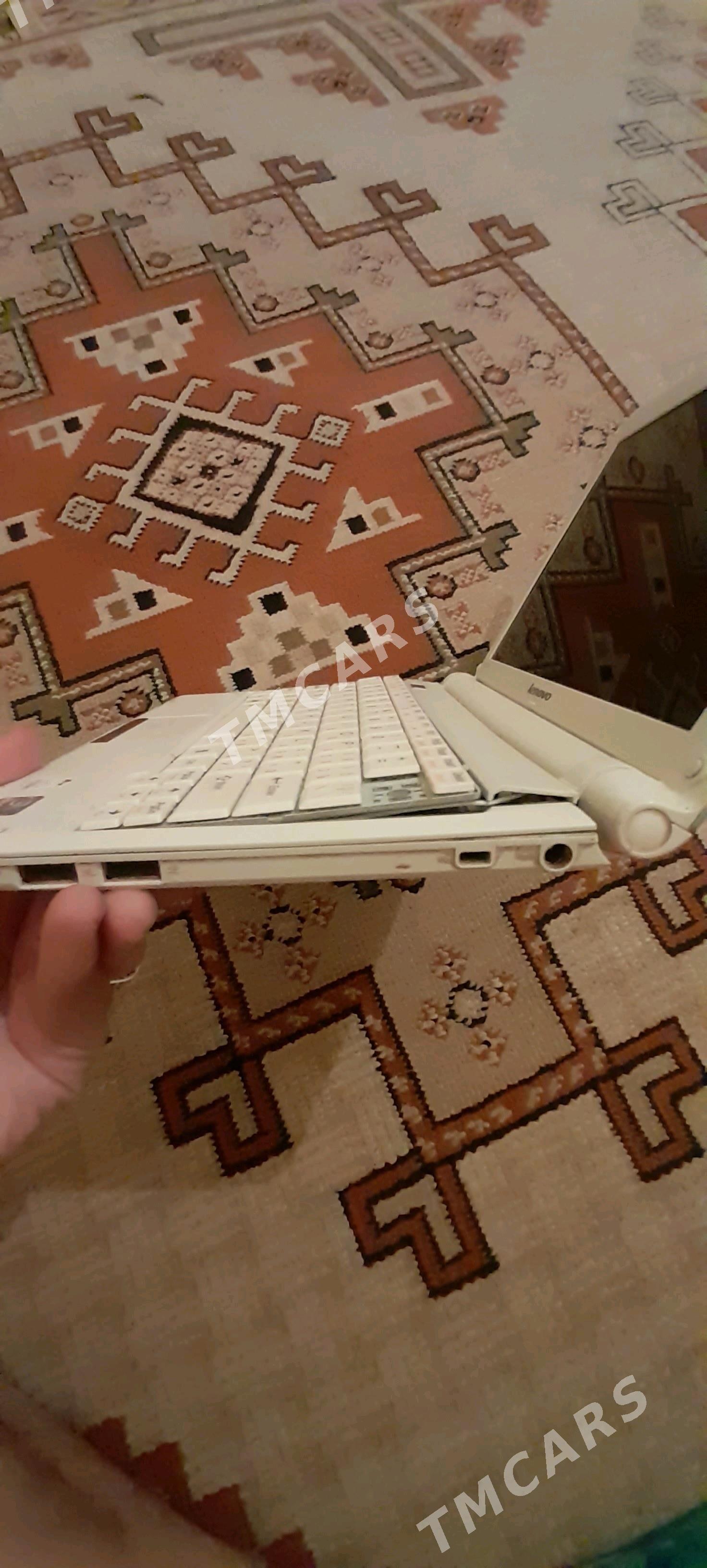 Lenovo Noutbuk - Gyzylarbat - img 1