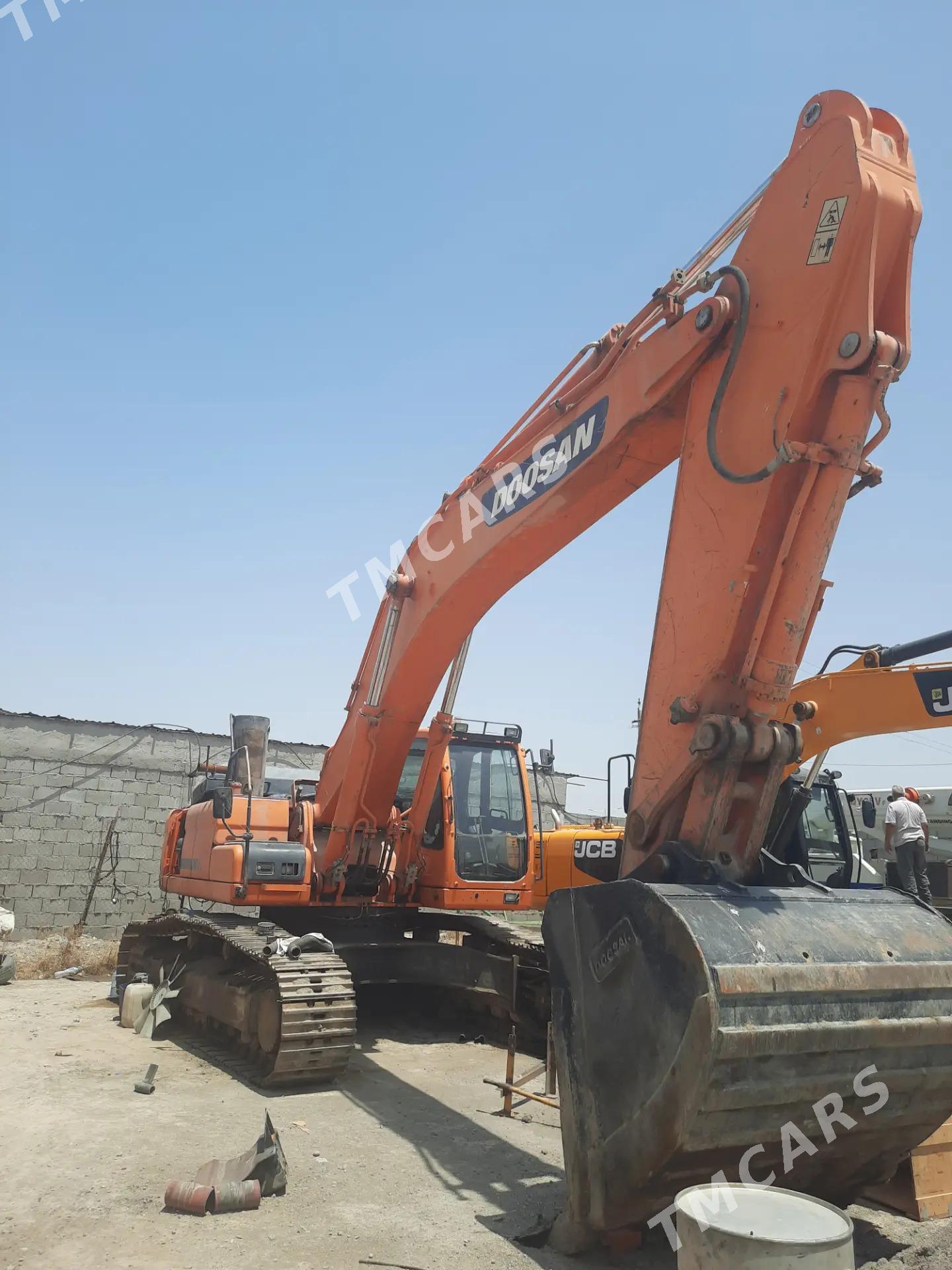Caterpillar Excavator 2015 - 2 600 000 TMT - Aşgabat - img 3