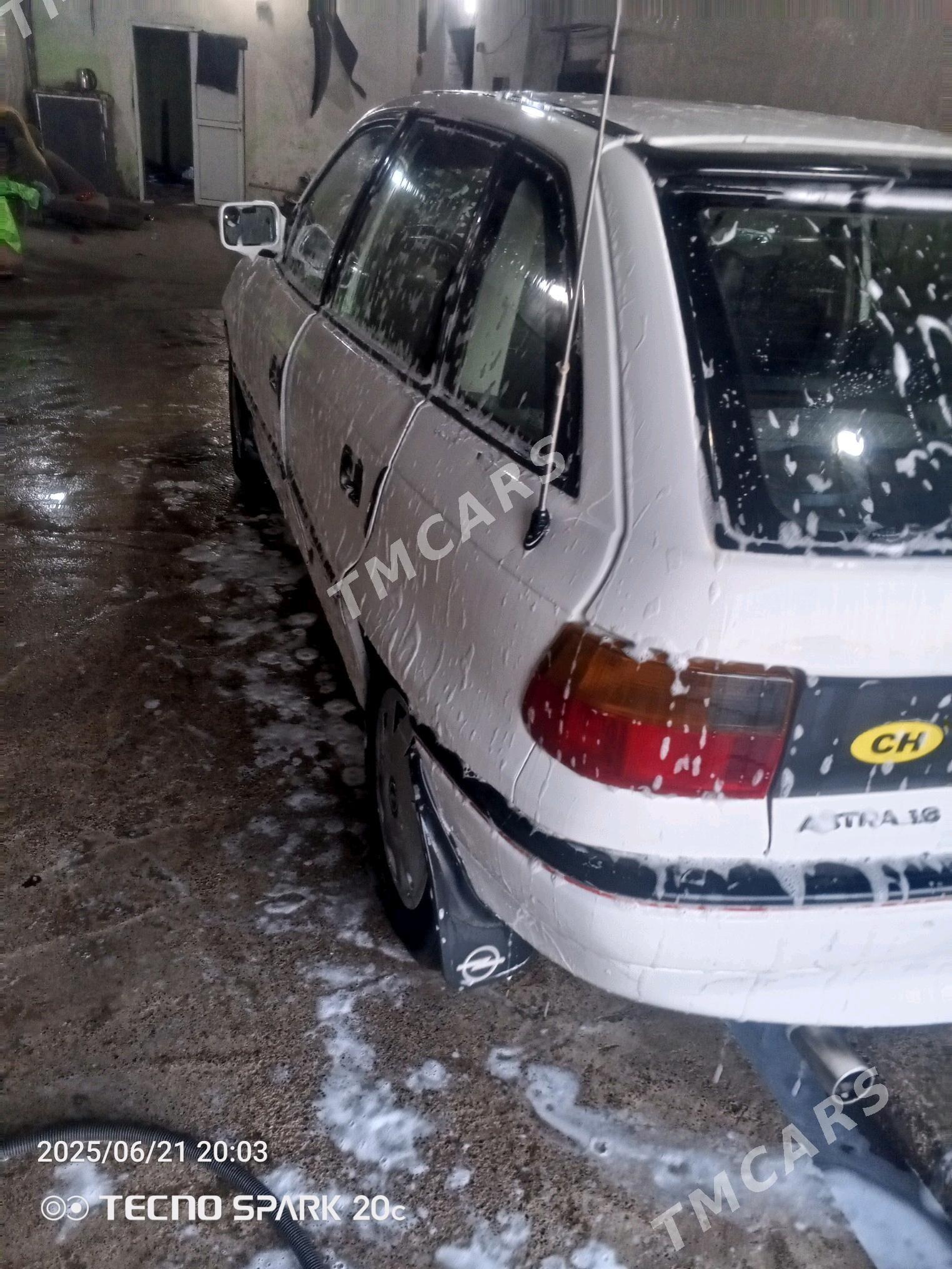 Opel Astra 1992 - 30 000 TMT - Mary - img 3